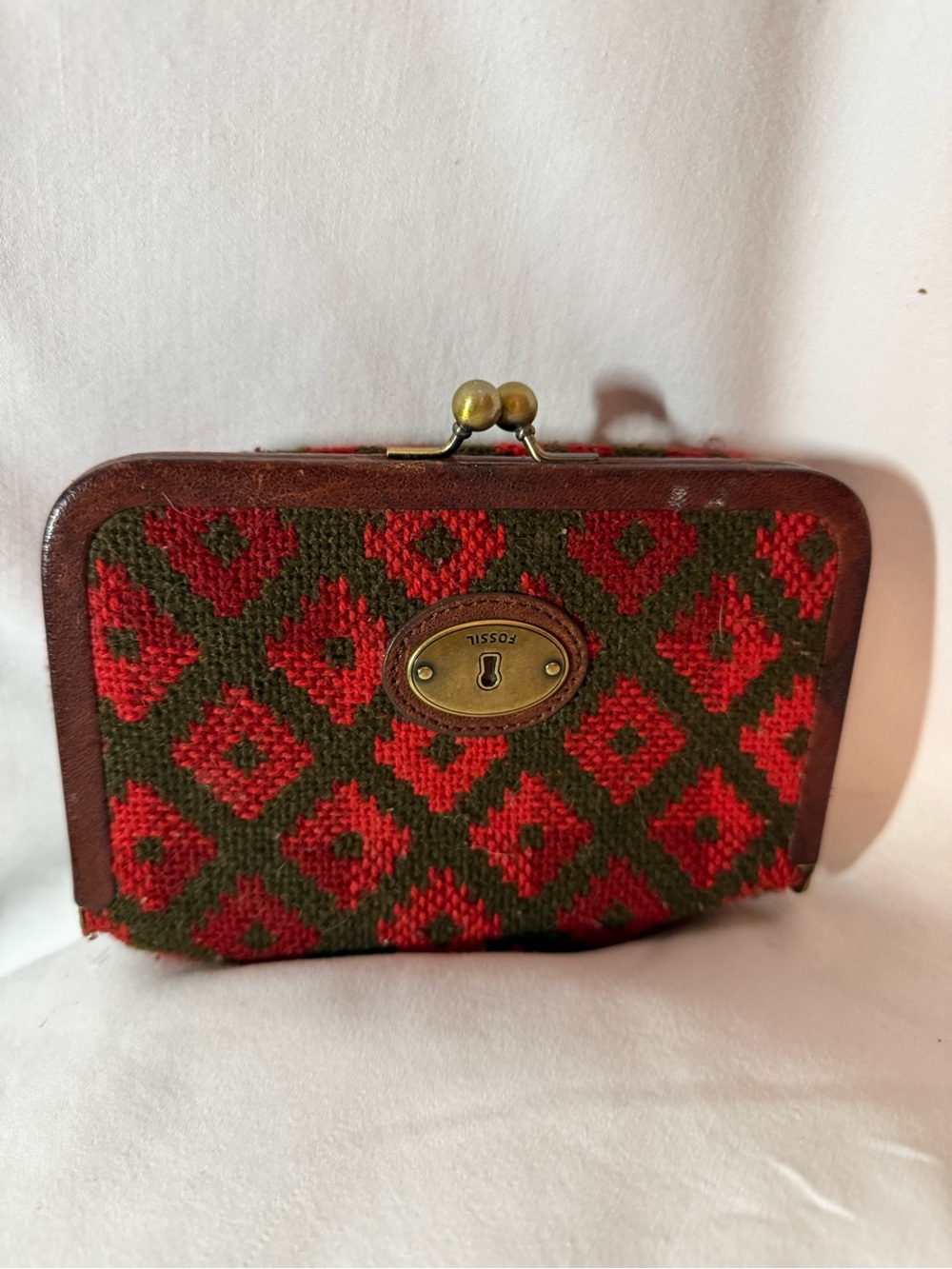 Fossil Vintage Needlepoint Tapestry Clutch Purse Kiss Lock Mirror Red Green